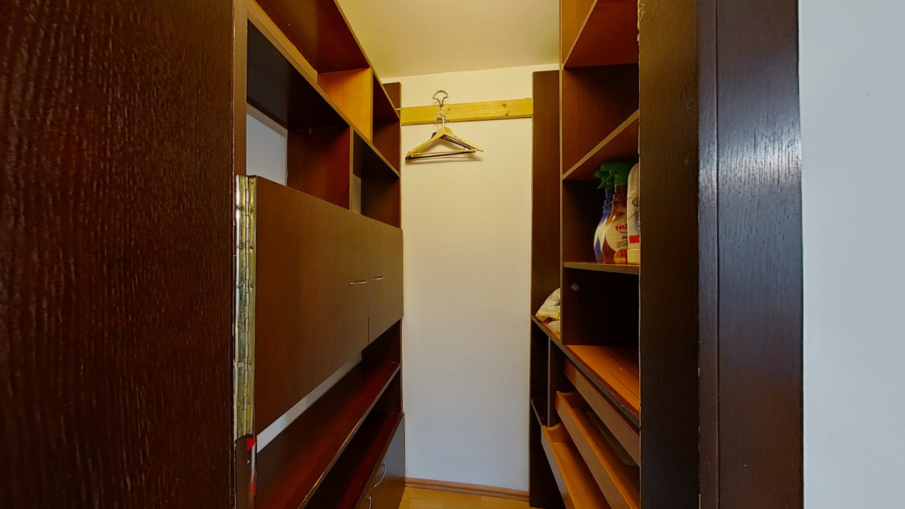 Apartament 2 camere, etajul 1, parcare - Centrul Civic