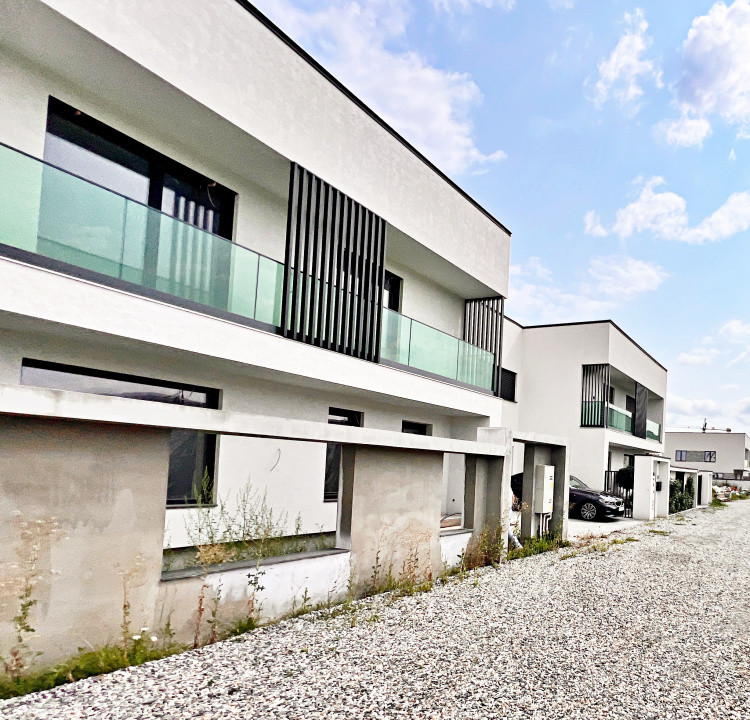 De vânzare casă tip duplex cu garaj în Selimbăr, Sibiu – construcție premium 