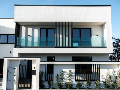 De vânzare casă tip duplex cu garaj în Selimbăr, Sibiu – construcție premium 