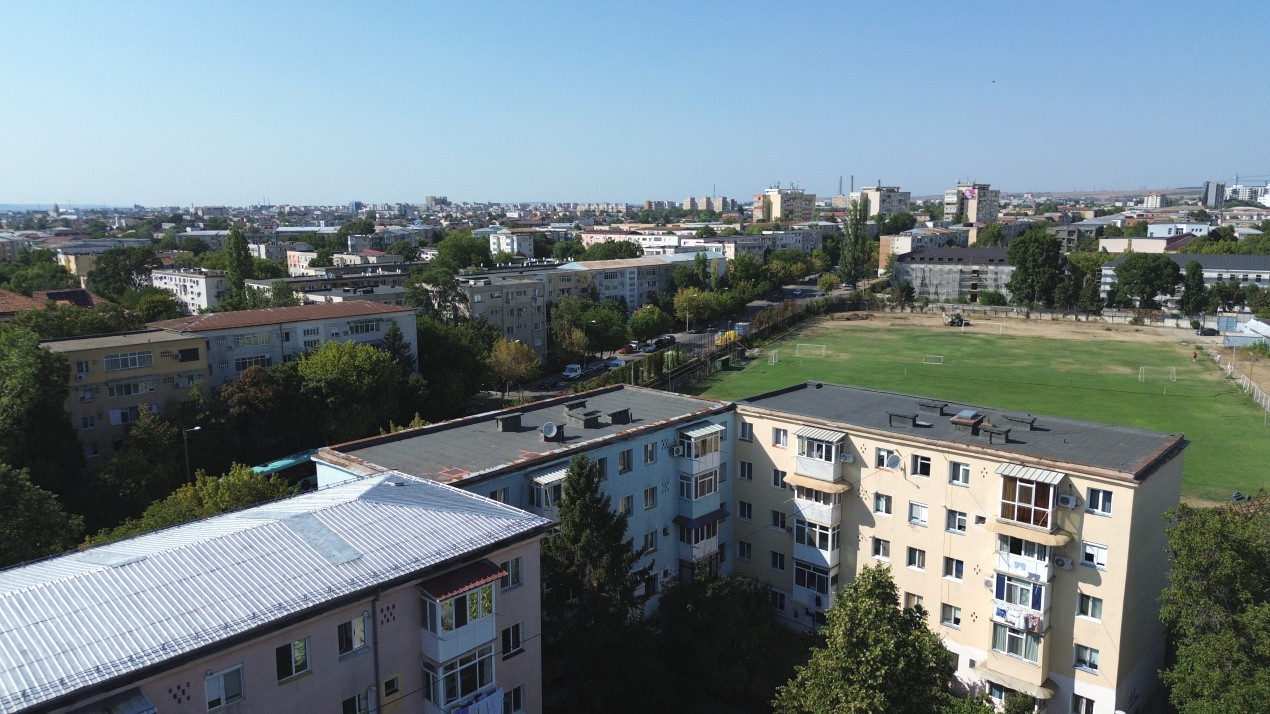 Apartament 2 camere semidecomandat, pret de garsoniera !