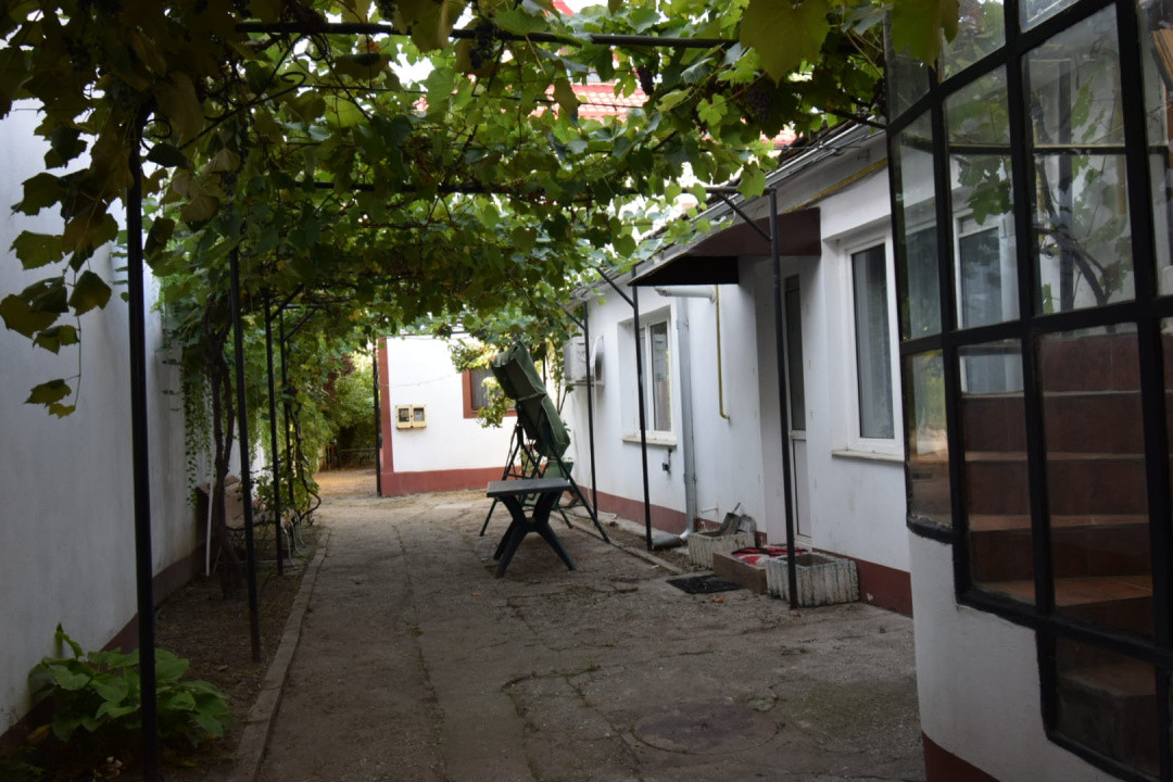 Casa 4 Dormitoare 166 mp Utili Mobilata Utilata Ecaterina Teodoroiu