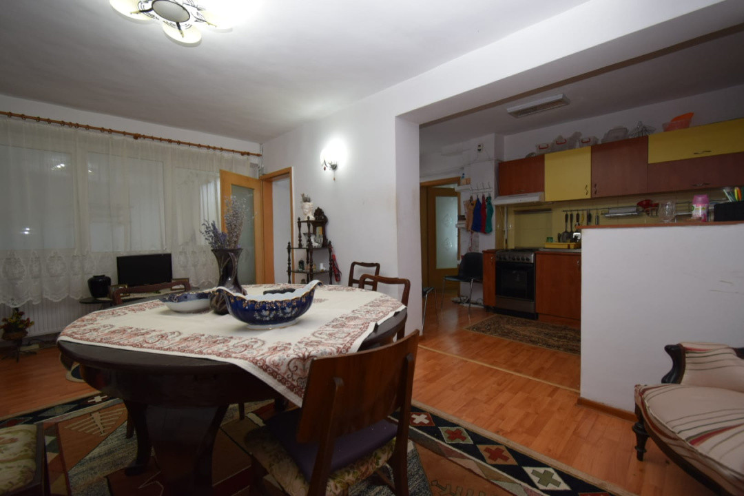 Casa 4 Dormitoare 166 mp Utili Mobilata Utilata Ecaterina Teodoroiu