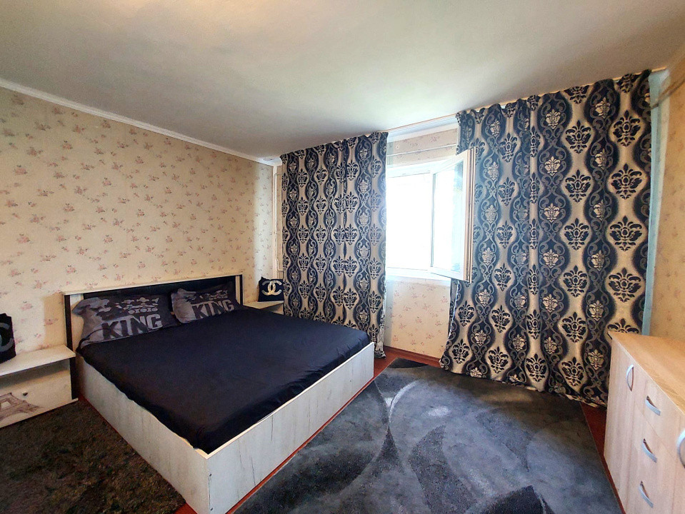 Apartament 3 camere, zona centrala, 67 mp