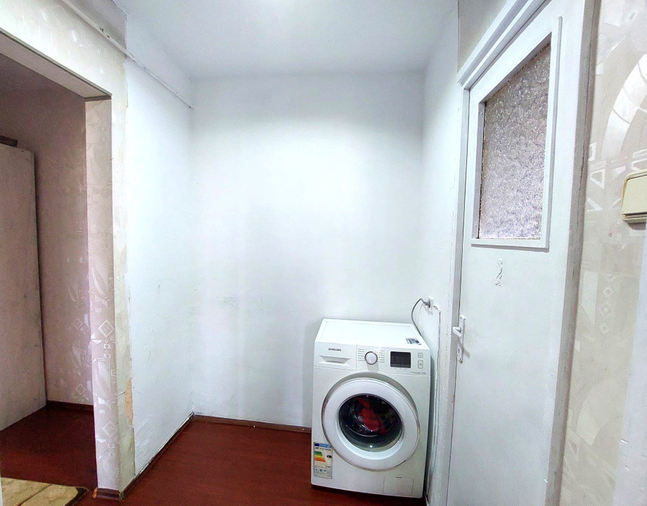 Apartament 3 camere, zona centrala, 67 mp