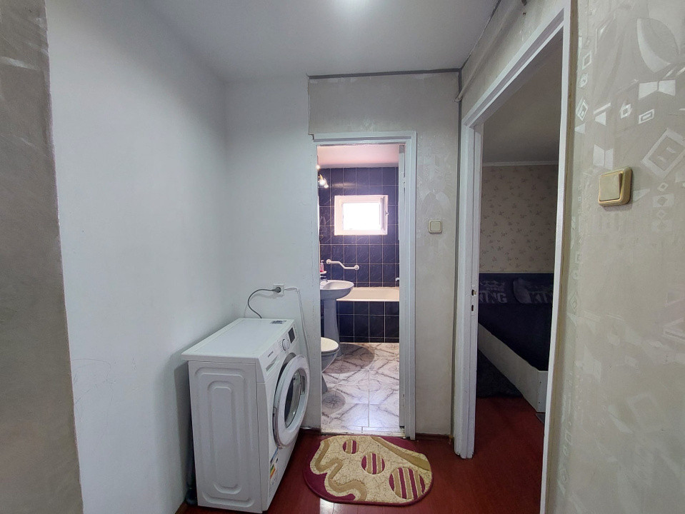 Apartament 3 camere, zona centrala, 67 mp
