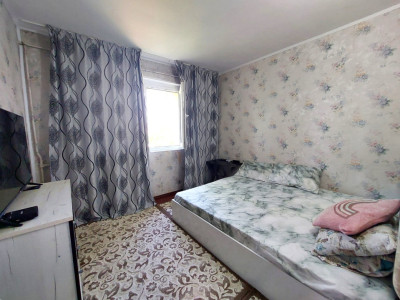 Apartament 3 camere, zona centrala, 67 mp