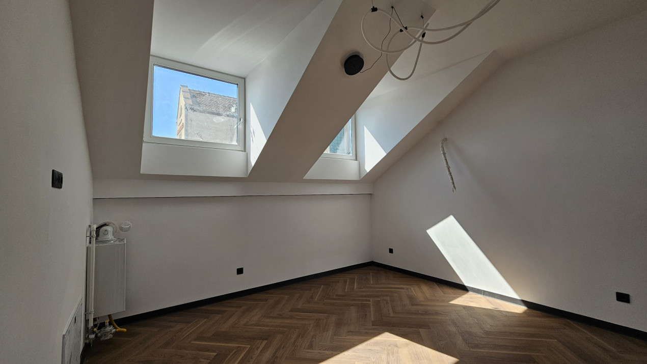 Apartament 3 camere cu balcon – Mansardă – Turnișor, Sibiu