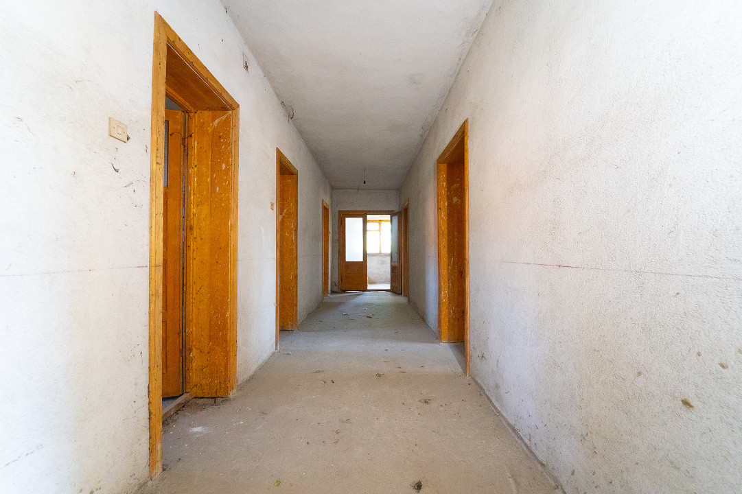 Casă cu personalitate și potențial în Sebeș – ideală pentru locuință de familie 