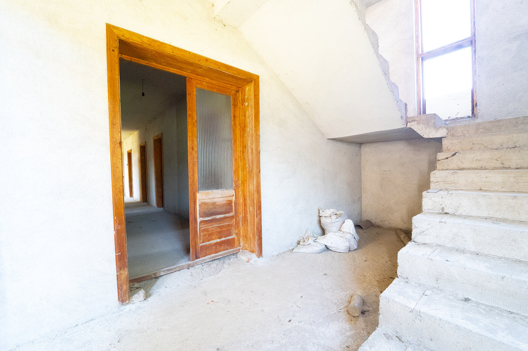 Casă cu personalitate și potențial în Sebeș – ideală pentru locuință de familie 
