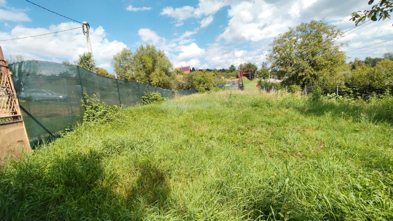 Teren Intravilan de vanzare -Tropinii Rasinari 565 mp