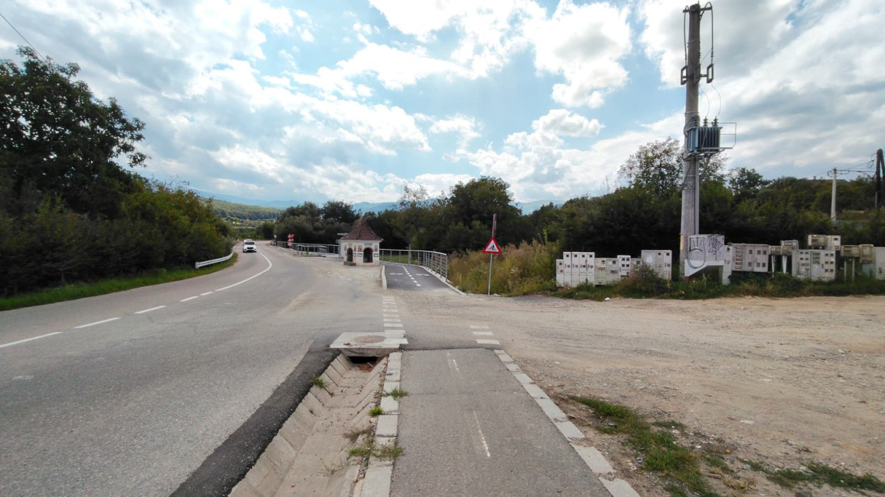 Teren Intravilan de vanzare -Tropinii Rasinari 565 mp