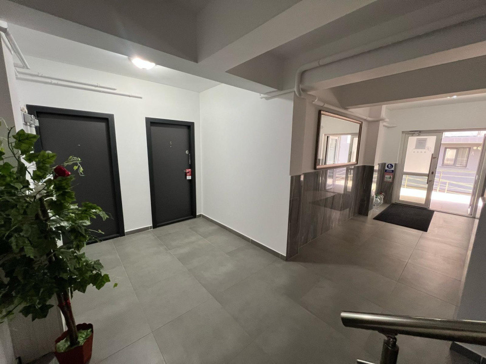 Apartament cu o cameră decomandat de închiriat-Complex Panoramic