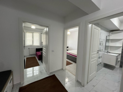 Apartament cu o cameră decomandat de închiriat-Complex Panoramic