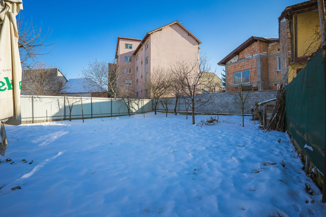 Casă individuală compusă din două apartamente, cu teren liber de 540 mp 