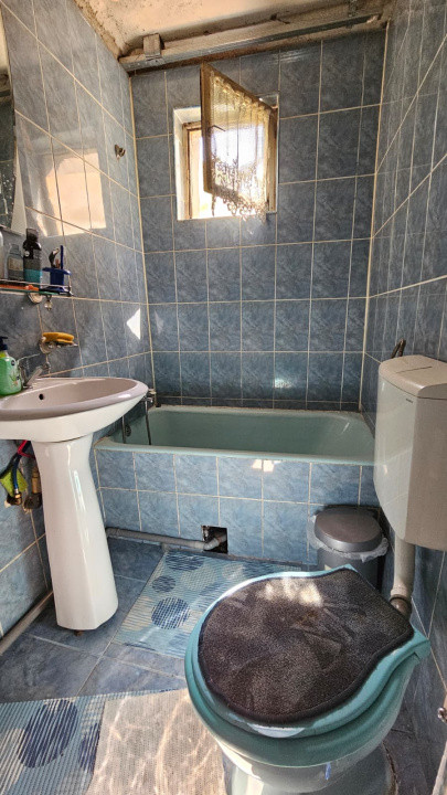 Casă individuală compusă din două apartamente, cu teren liber de 540 mp 