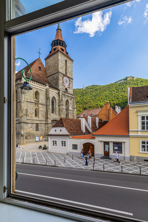 Imobil cu view- Biserica Neagra, Brasov- COMISION 0%