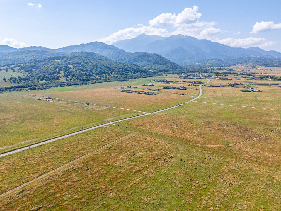 Teren : Parcele de 1.000 mp în Glăjerie, Râșnov - comision 0% pentru cumpărător!