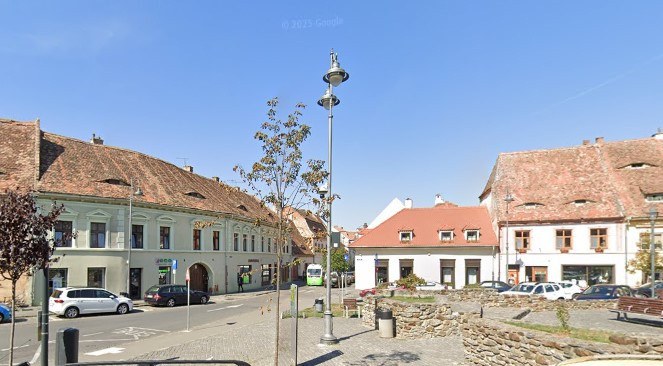 Spatiu comercial stradal 136mp Central Istoric Sibiu preluare chirias