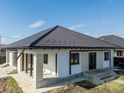 Casă de vânzare pe un nivel 131 mp, un nivel, între Sanpetru si Bod, Comision 0%