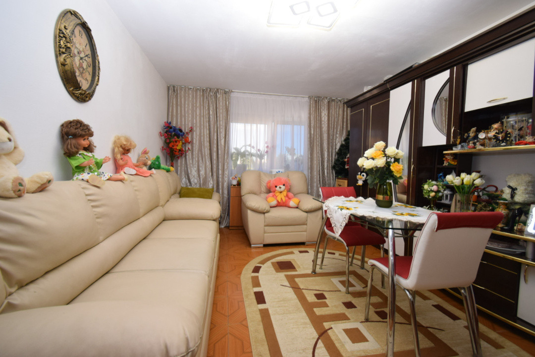 Apartament decomandat, centrala, complet mobilat Craiovita Noua