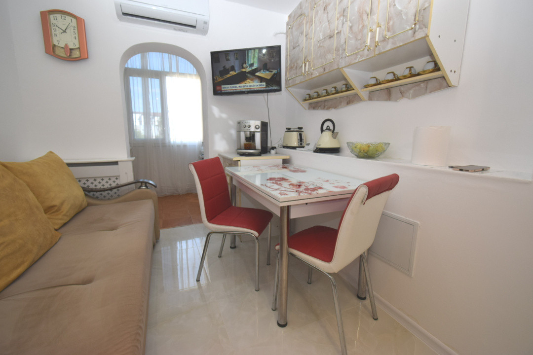 Apartament decomandat, centrala, complet mobilat Craiovita Noua