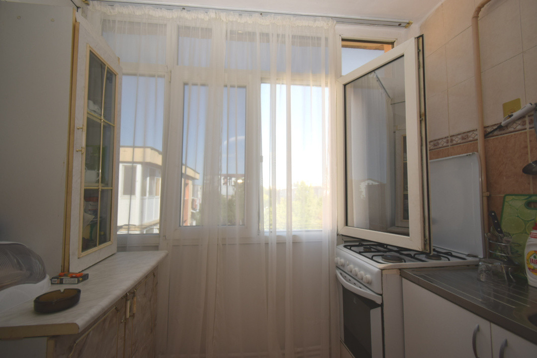 Apartament decomandat, centrala, complet mobilat Craiovita Noua