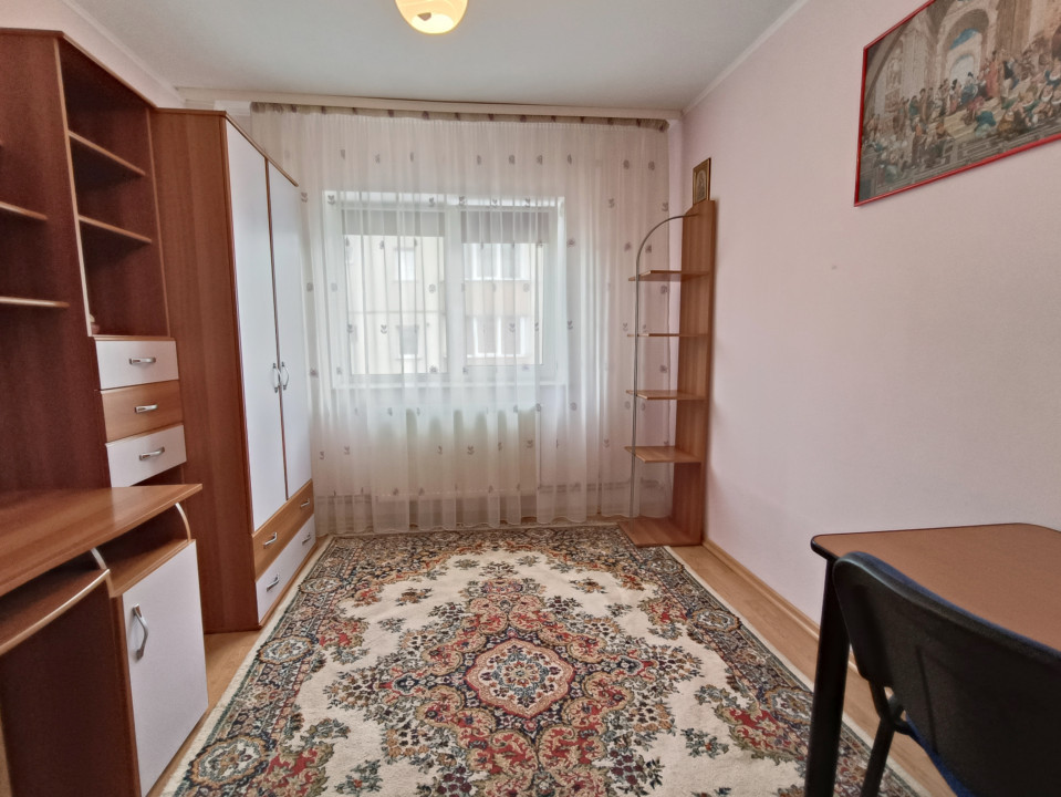 Apartament cu 3 Camere I Etaj 3 din 4 - Astra, Str Sitarului