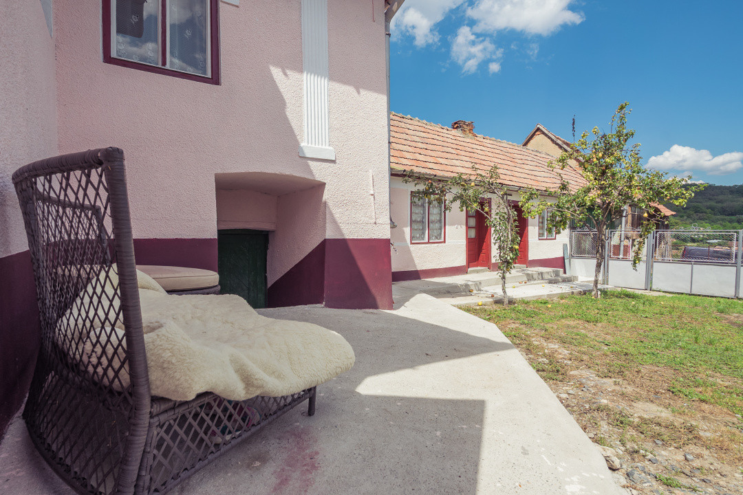 Casă cu vedere panoramică și teren generos în Alămor Jud. Sibiu