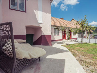 Casă cu vedere panoramică și teren generos în Alămor Jud. Sibiu