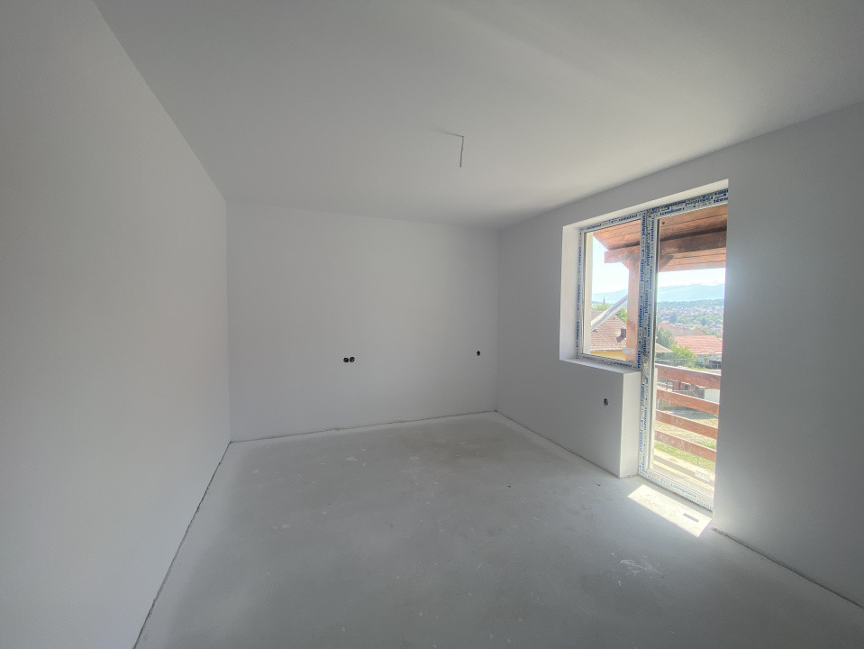 Casa singur in curte 4 camere teren 250mp Sibiu Cisnadie FINALIZATA