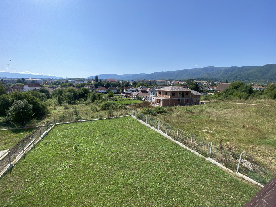 Casa individuala 4 dormitoare de vanzare in Cisnadie Sibiu teren 727mp