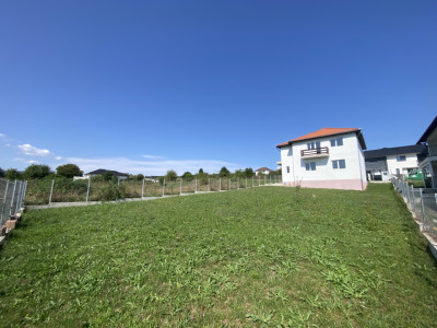 Casa individuala 4 dormitoare de vanzare in Cisnadie Sibiu teren 727mp
