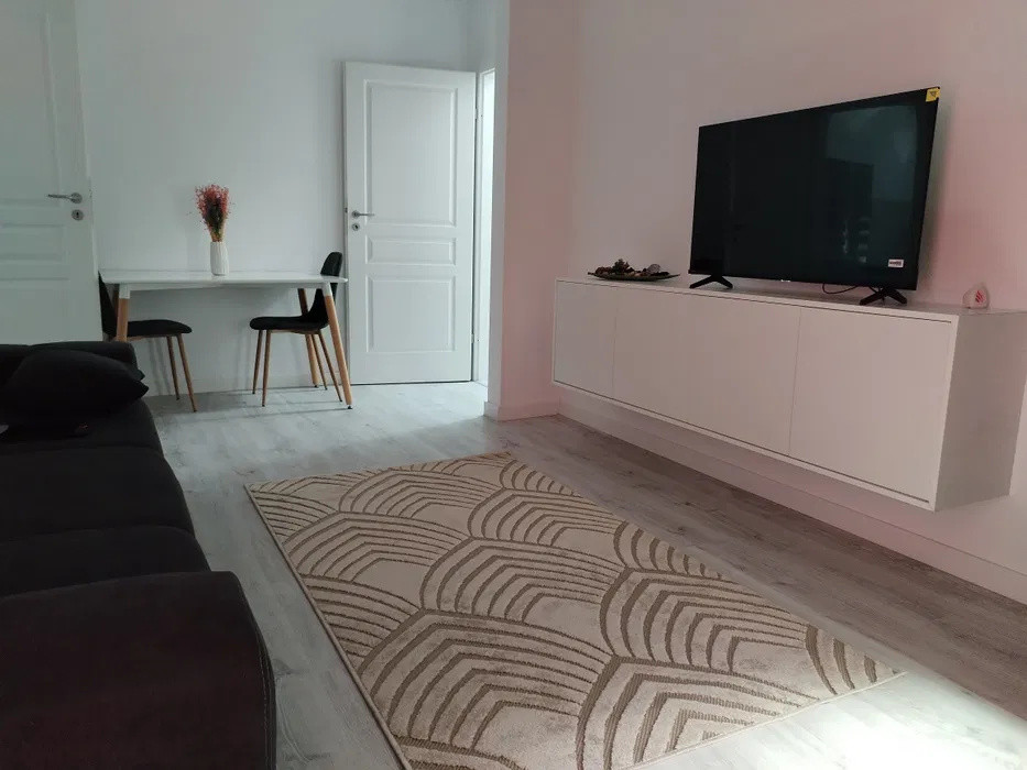 Apartament 2 camere si loc de parcare, Tatarasi, Iasi 