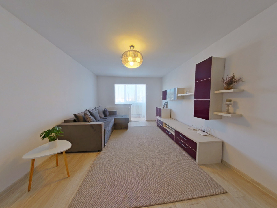 Vânzare apartament cu 3 camere, circular - zona Tractorul