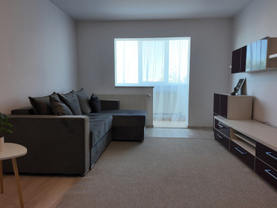 Vânzare apartament cu 3 camere, circular - zona Tractorul