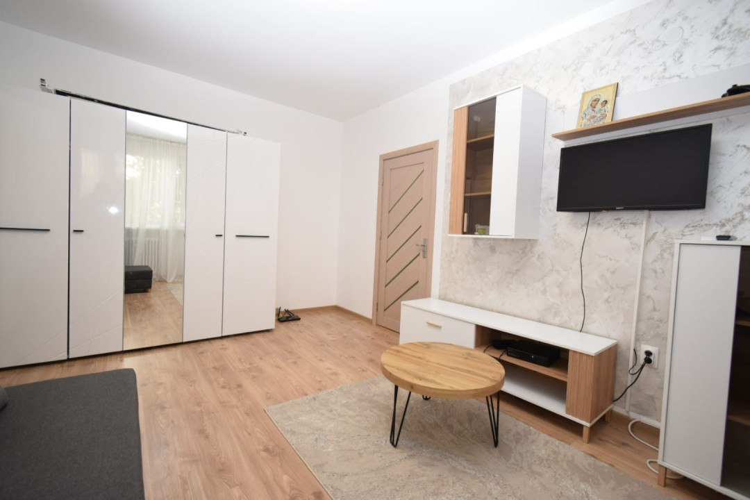 Apartament 2 camere | Ultracentral | Parter Înalt | Renovat