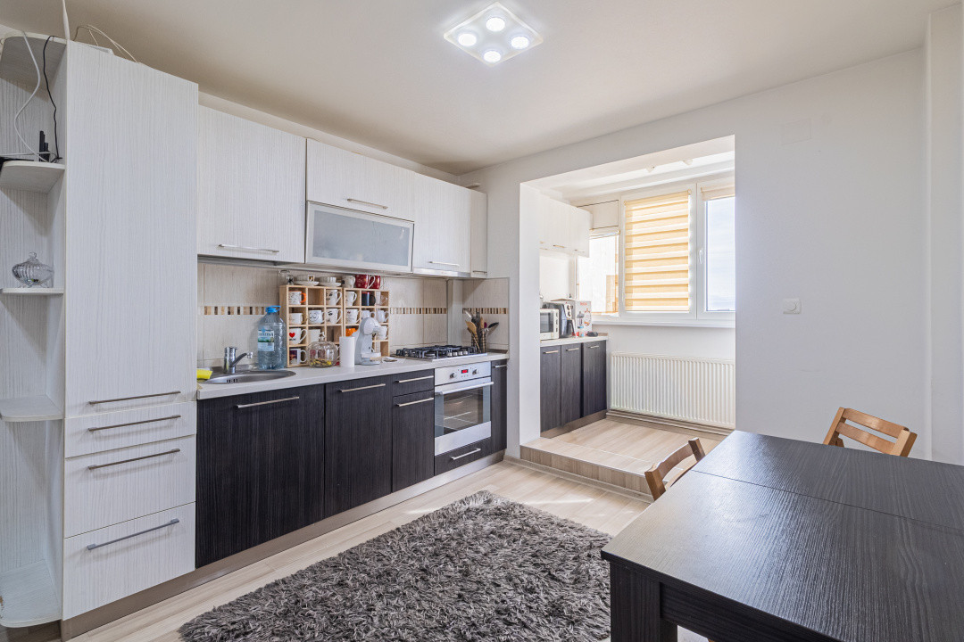 Apartament decomandat, mobilat modern, în inima cartierului Tractorul