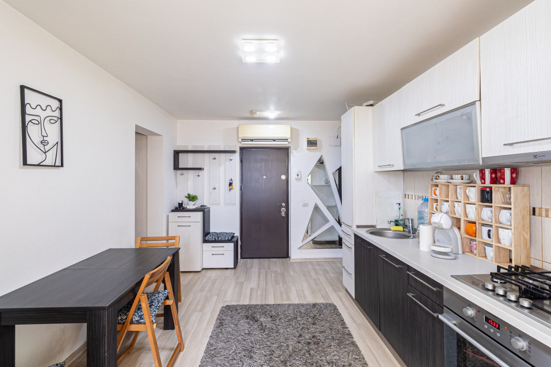 Apartament decomandat, mobilat modern, în inima cartierului Tractorul