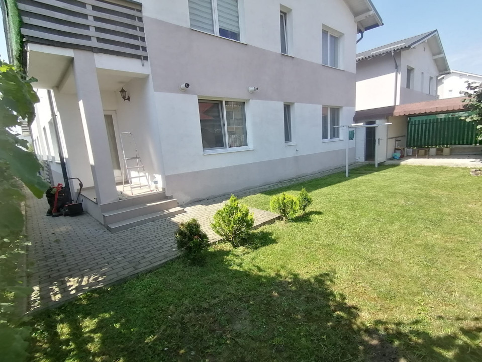Apartament 3 camere si gradina 128 mp - Selimbar