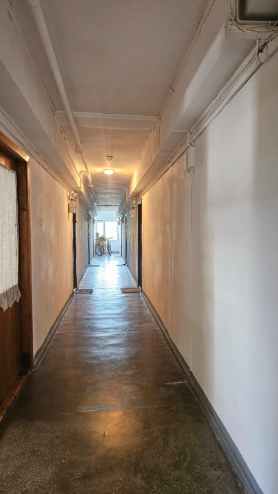 Garsonieră spațioasă și luminoasă,I Etaj 1 din 4 I Astra