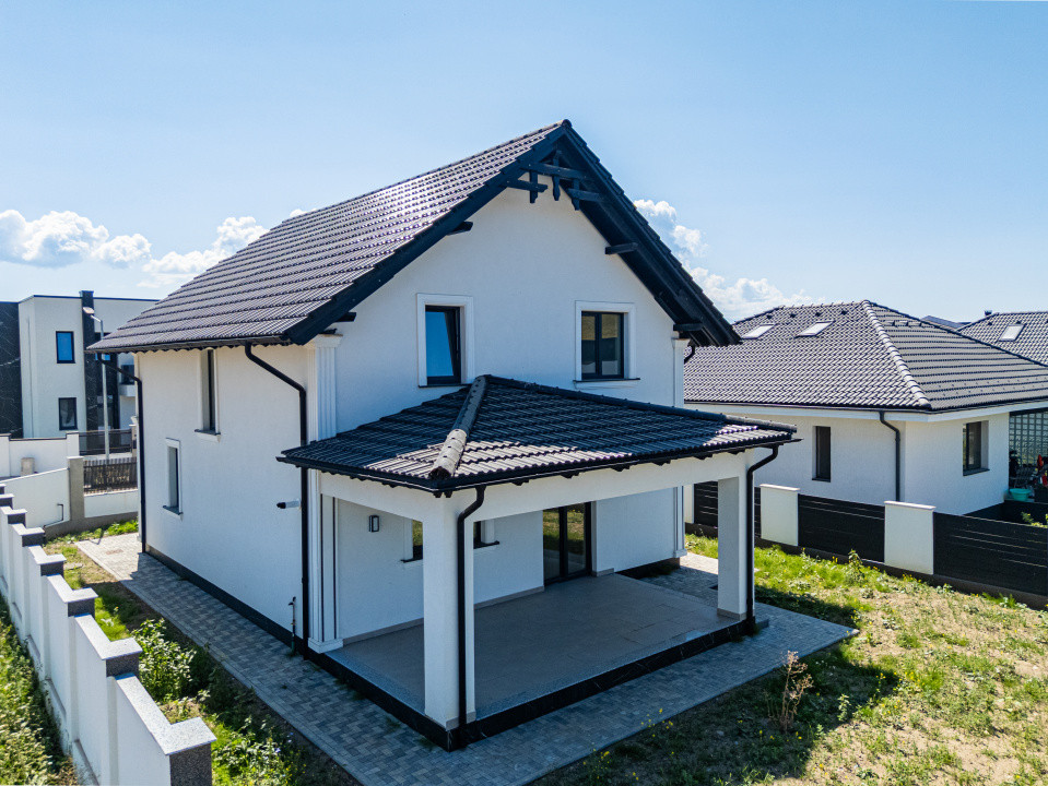 Casă modernă cu 4 camere, curte generoasă și finisaje premium – Sânpetru, Lempes