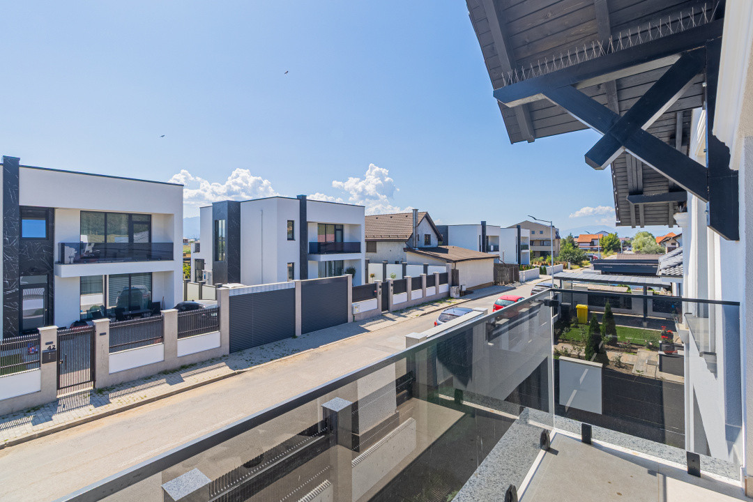 Casă modernă cu 4 camere, curte generoasă și finisaje premium – Sânpetru, Lempes