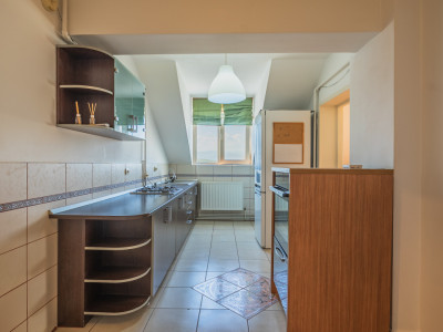 Apartament de vânzare cu 2 camere - Cartierul Ștrand - Priveliște la munți