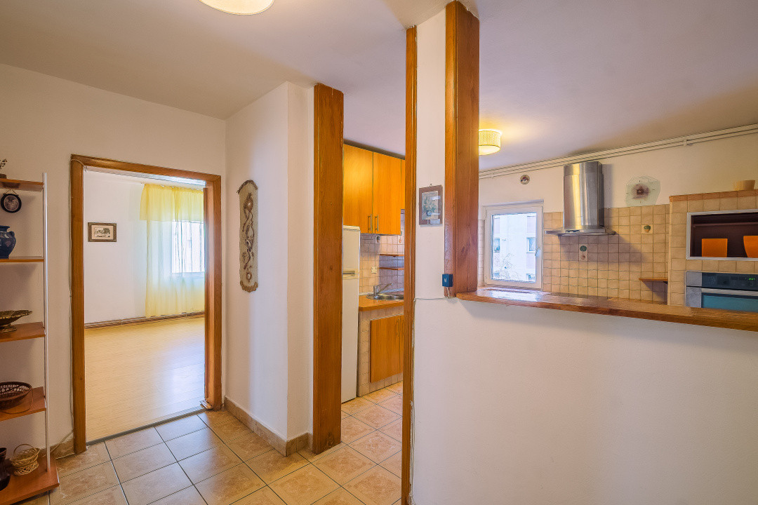 Apartament 3 camere  Etaj 5/8  73 mpu Str. Lungă Sibiu 