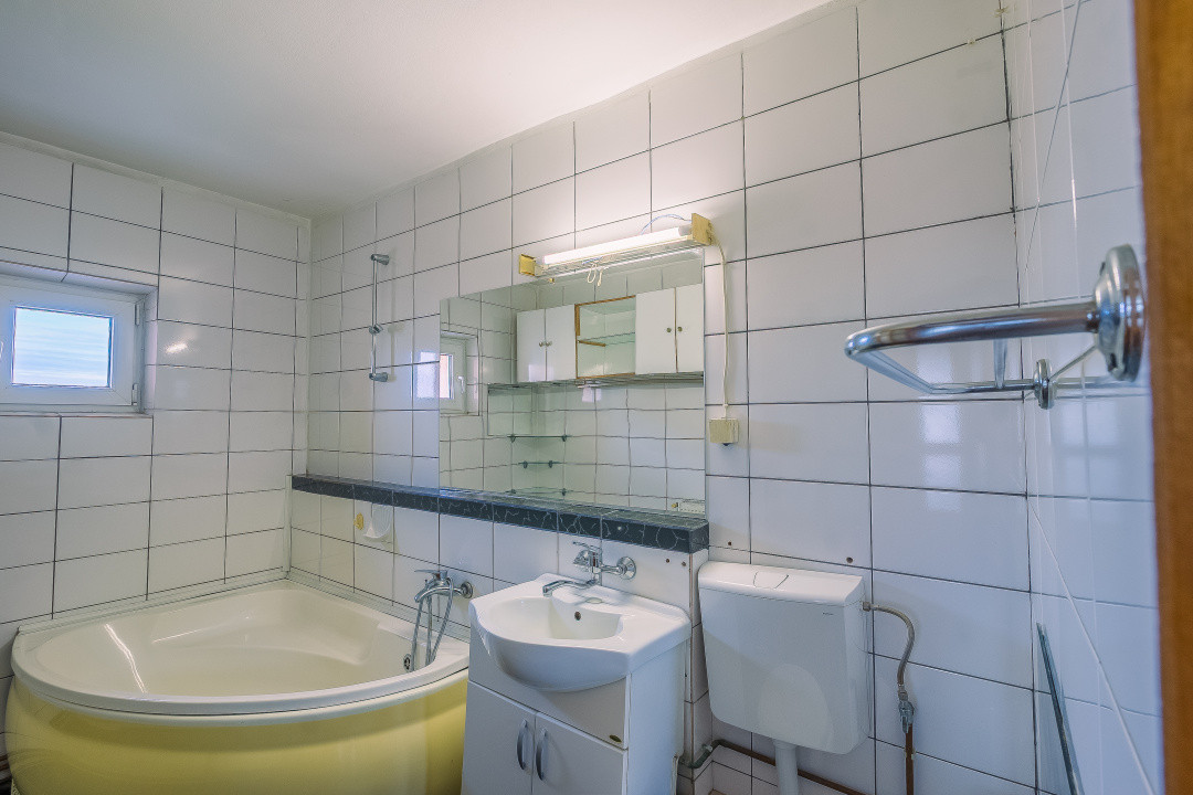 Apartament 3 camere  Etaj 5/8  73 mpu Str. Lungă Sibiu 