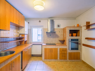 Apartament 3 camere  Etaj 5/8  73 mpu Str. Lungă Sibiu 