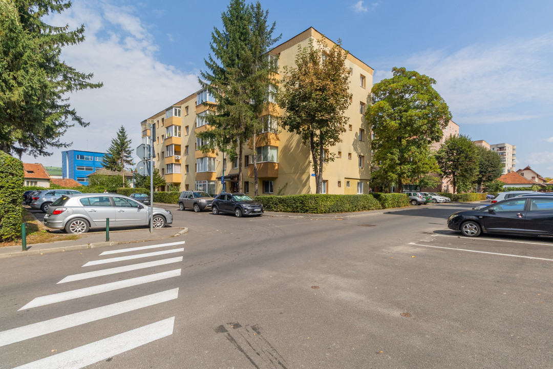 Apartament 2 camere, renovat, str Armoniei , comision 0%