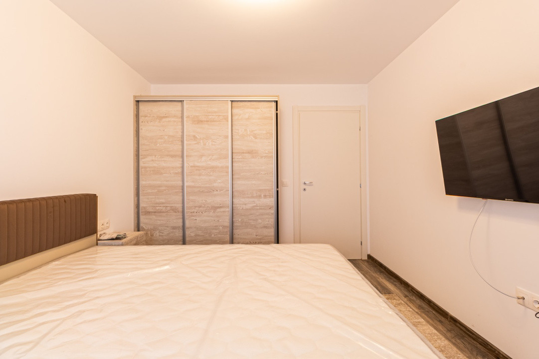 Apartament 3 camere, Lux, de inchiriat In zona Tractorul