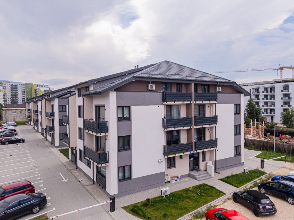 Apartament 3 camere, Lux, de inchiriat In zona Tractorul