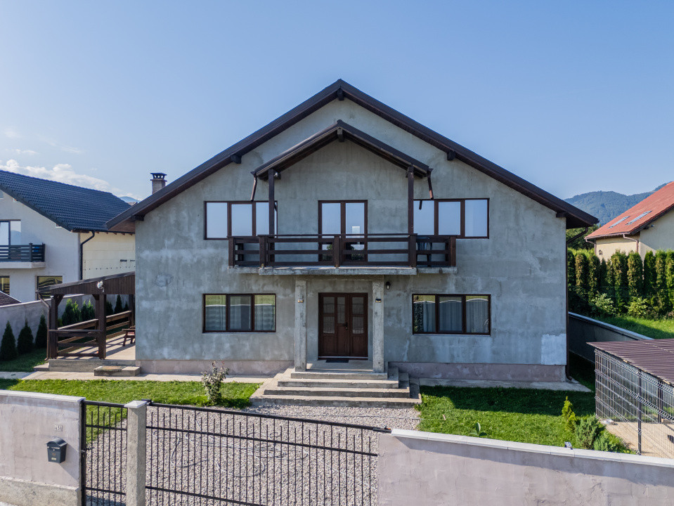 Casă individuală, 298 mp utili, 572mp teren, Tohanu Nou